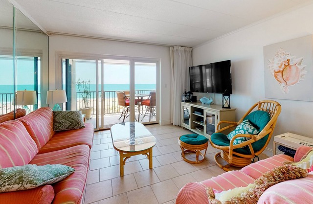 Beachfront Condo w/Balcony, Central A/C, Free WiFi, Incredible Views, and W/D in Ocean City