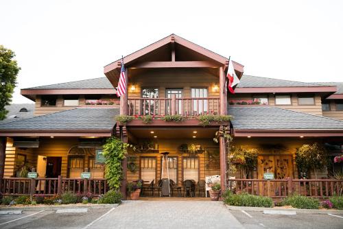 Cambria Pines 