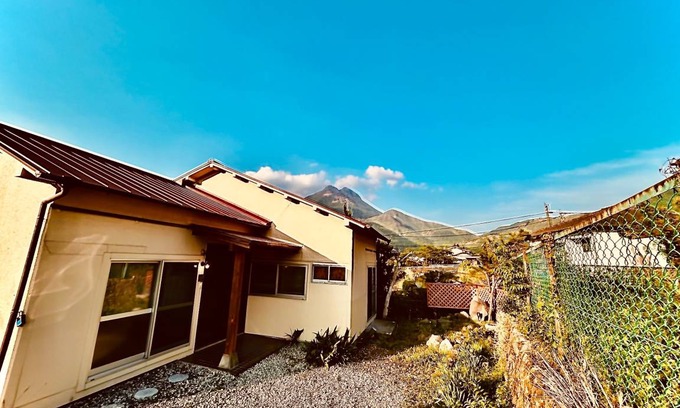 Yufuin Onsen House | 100 m² House ∙ 3 bedrooms ∙ 10 guests