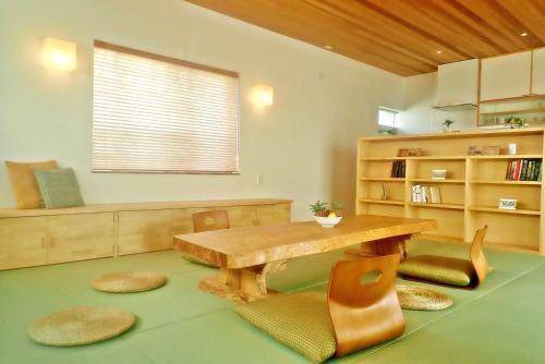 Taketomi-jima Taketomi-cho Bed & Breakfast | 12 m² Bed and breakfast ∙ 3 guests