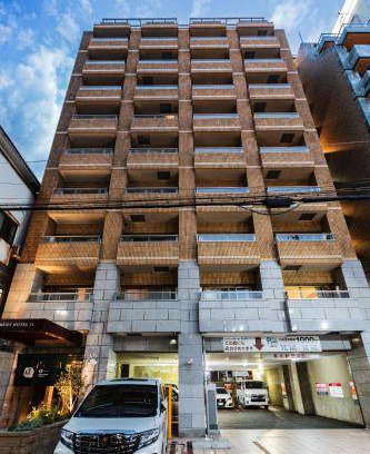 Nishishinsaibashi Bed & Breakfast | 150 m² Bed and breakfast ∙ 16 guests
