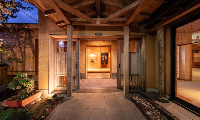 Senboku Hotel | 35 m² Hotel ∙ 10 guests