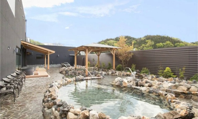 Tsuru House | 98 m² House ∙ 3 bedrooms ∙ 7 guests