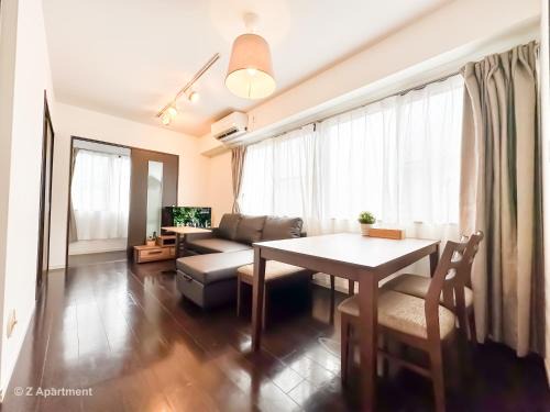 Minami Apartment | Z Apart ment 大阪通天閣玩具街旅居