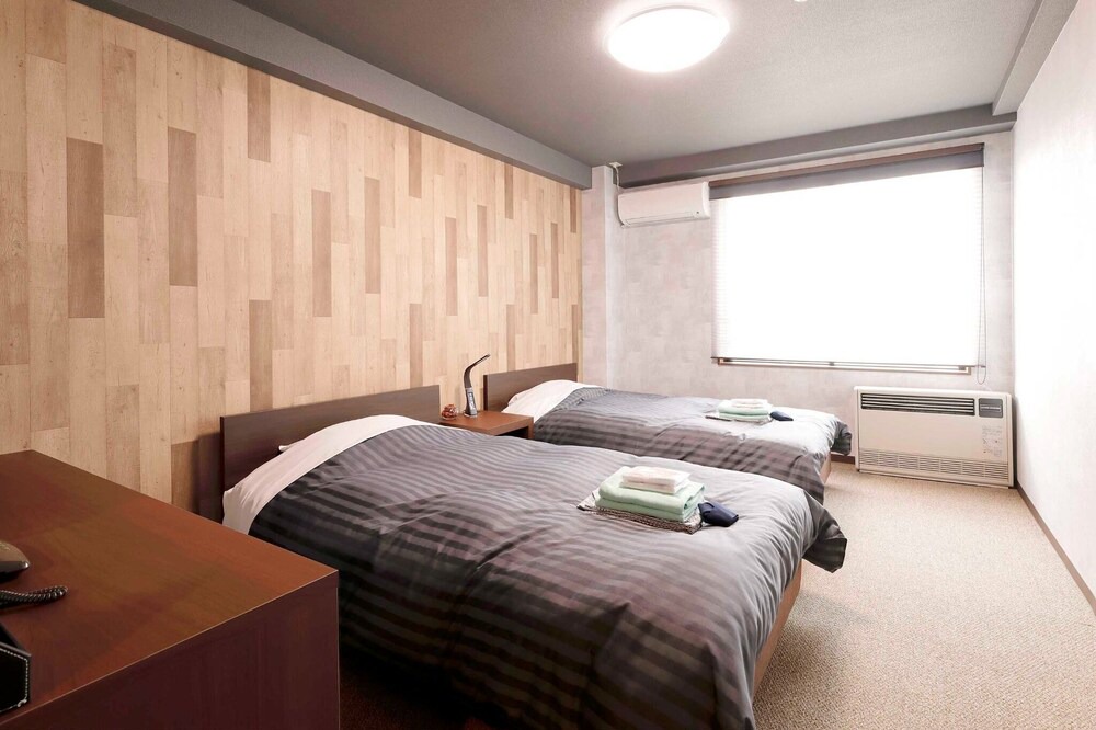 Kitaazumi-gun House | Hotel Granja tugaike twin / Kitaazumi-gun Nagano