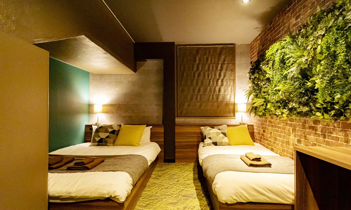 Kanda Neribeicho Hotel | UNDER RAILWAY HOTEL AKIHABARA