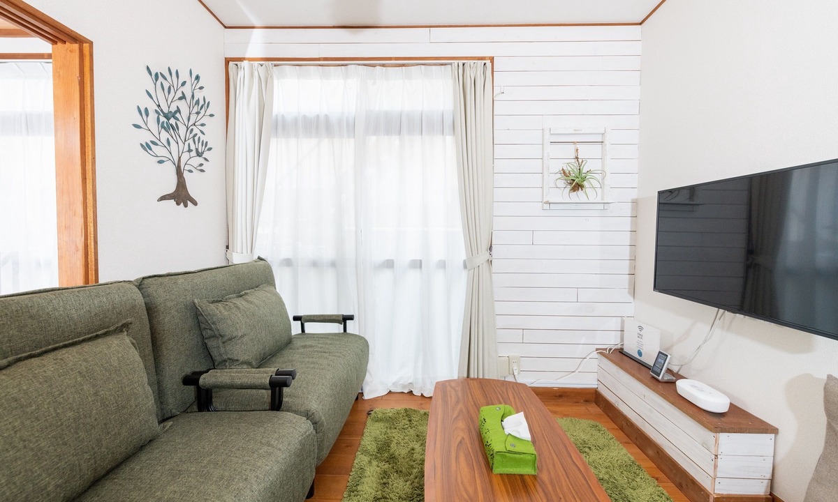 Koshigoe Apartment | Leaf
