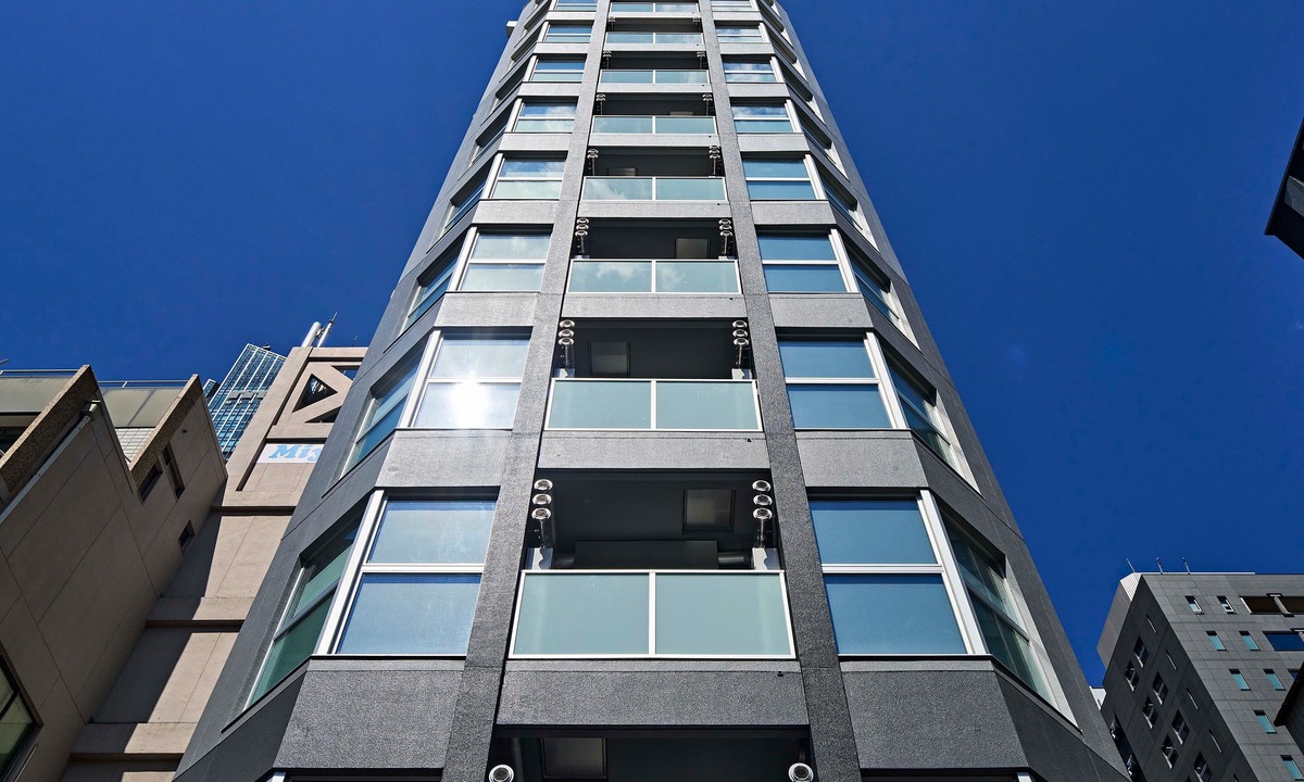 Nishishinbashi Hotel | TORANOMONHOLIC HOTEL