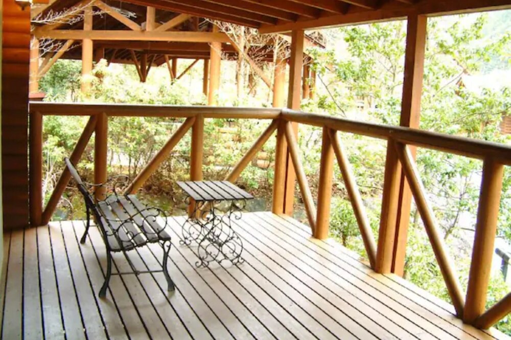 Kawanehon House | NogikuFusion of outdoor and healingHot spring / Haibaragun Shizuoka