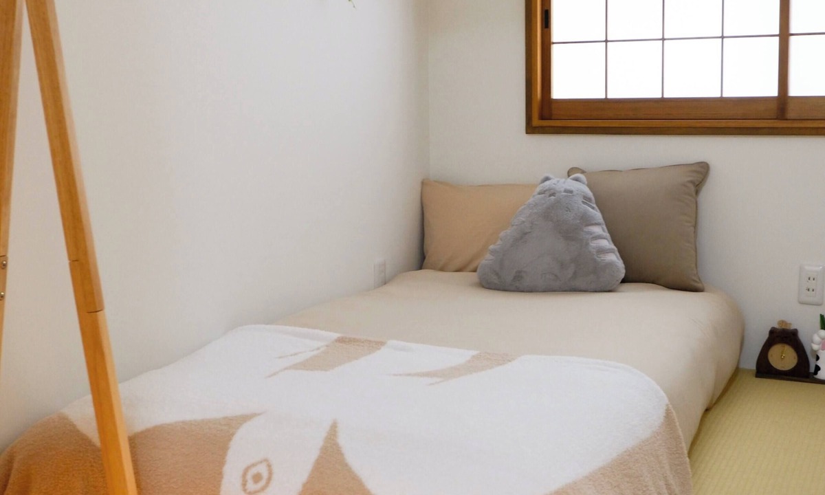 Tennoji House | (玉造）Cat-Themed Japanese House | 4BR | Near Osaka Castle | Sleeps 8