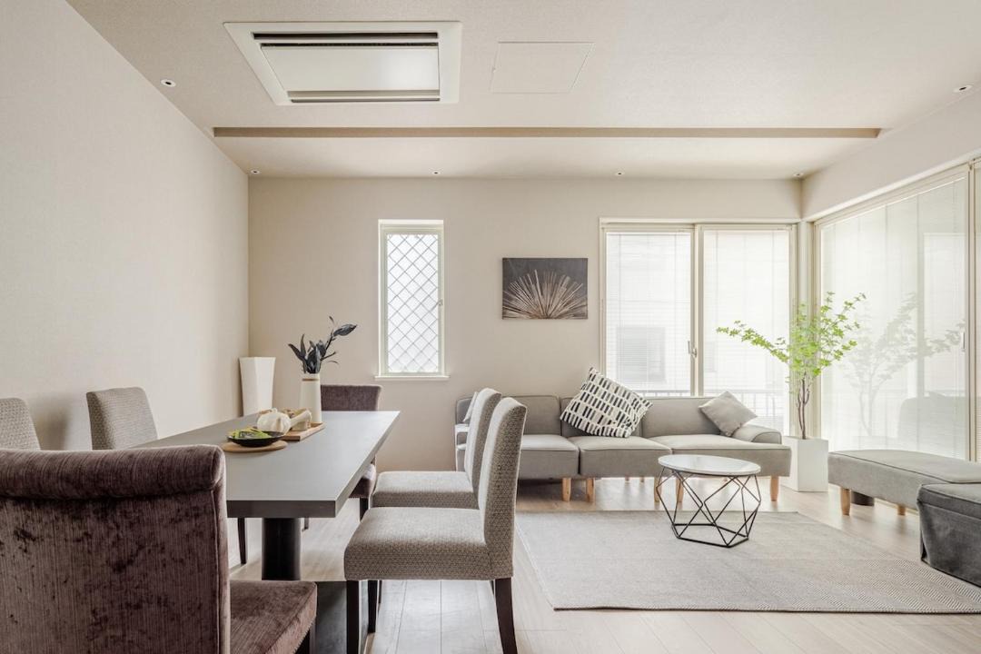 Shinkoiwa Villa | 成田直通 駅5分 最大7名 広々一軒家貸切 バスルーム2つ