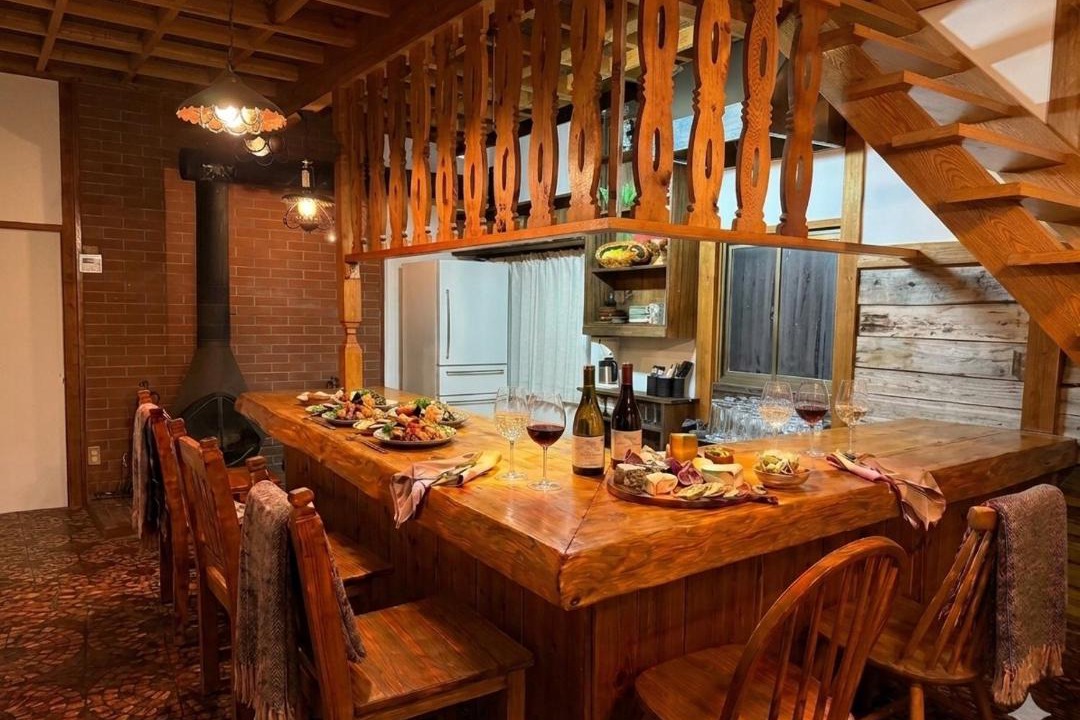 Iida Ski Chalet | Hakuba ailerouge KAMISHIRO Hakuba Fireplace Retreat , Group Stay 8pax, Near Ski Resort