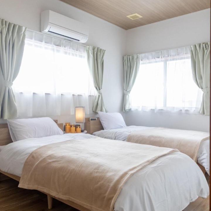 Katsuyama Apartment | 勝山駅徒歩1分 恐竜博物館車5分スキージャム15分 BBQ可能 シアタールーム Kidsルーム完備 駅前好立地
