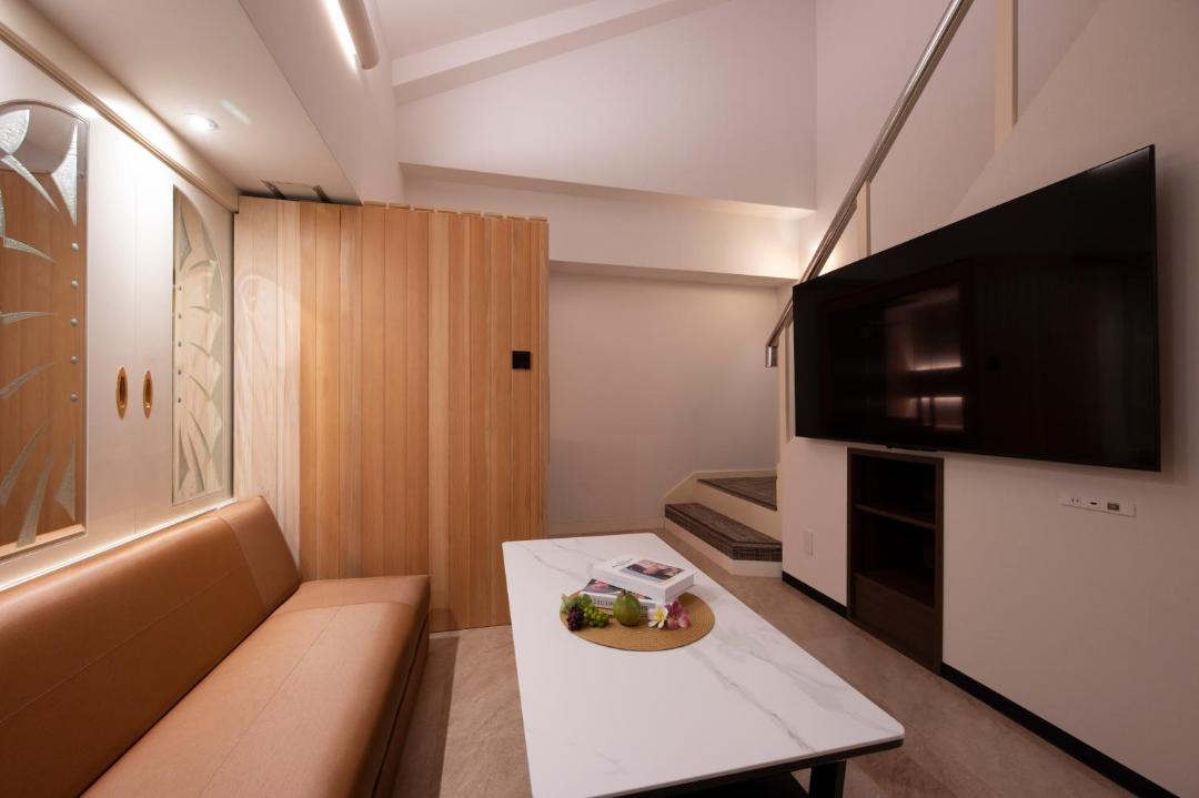 Showa Hotel | BE FREE HOTELS甲府は2025年8月にカップル専用のホテルをフルリノベーションした まったく新しいスタイルのホテルです様々なご利用者様の自由な過ごし方を提供するホテルとしてBE FREE HOTELsと名付けました