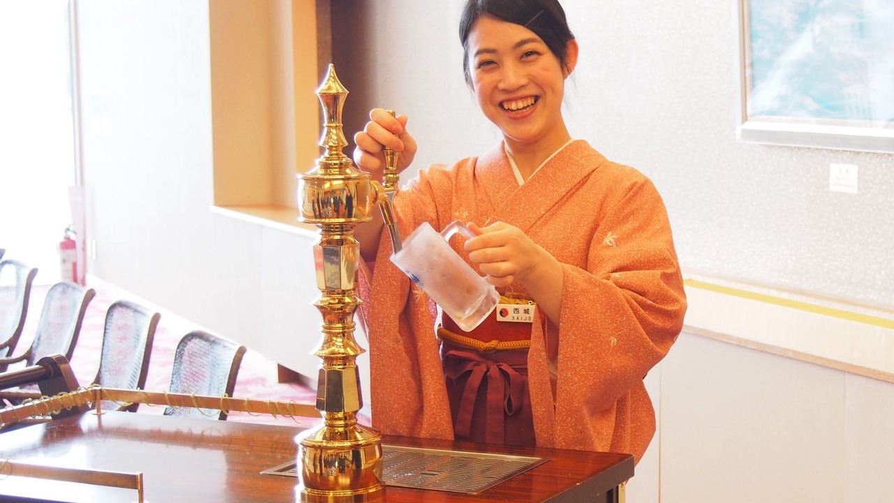 Photo of Human In Picture in Shizugawa