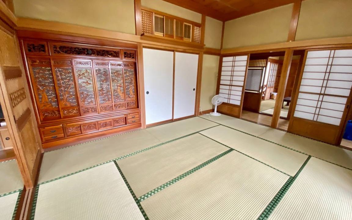 Photo of Others in Yokoshibahikari