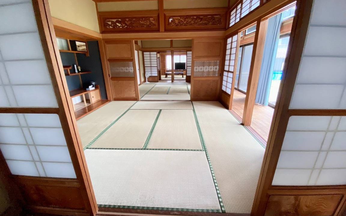 Photo of Others in Yokoshibahikari