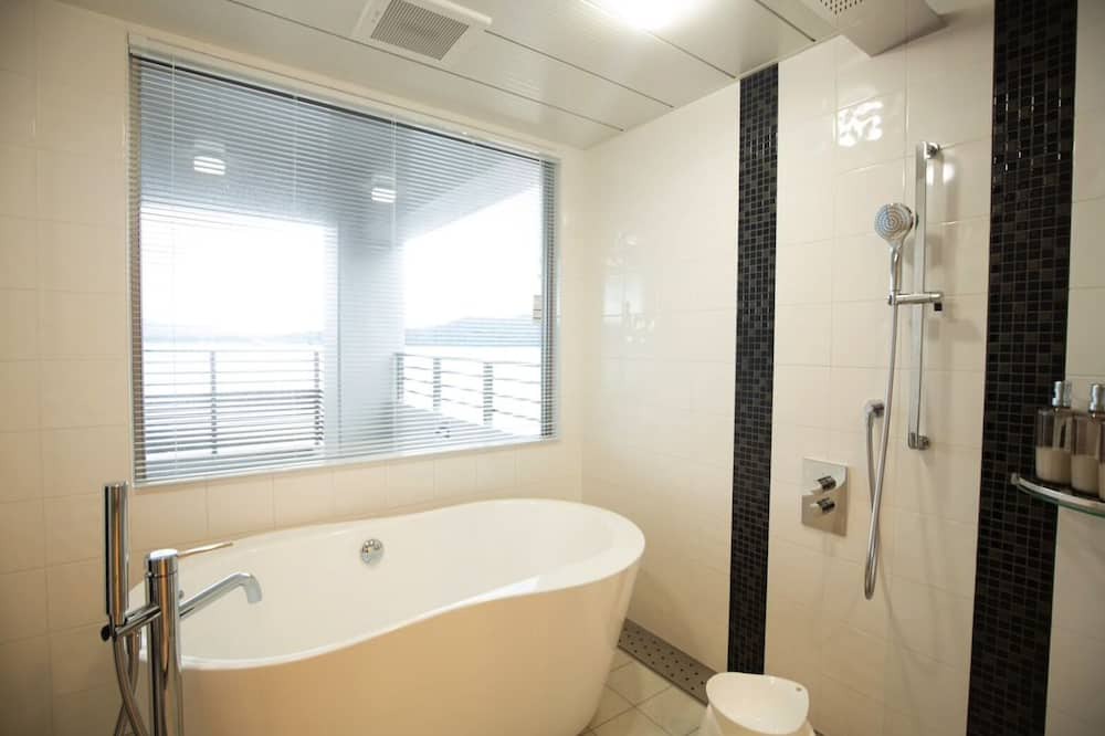 Photo of Bathroom in Yohena