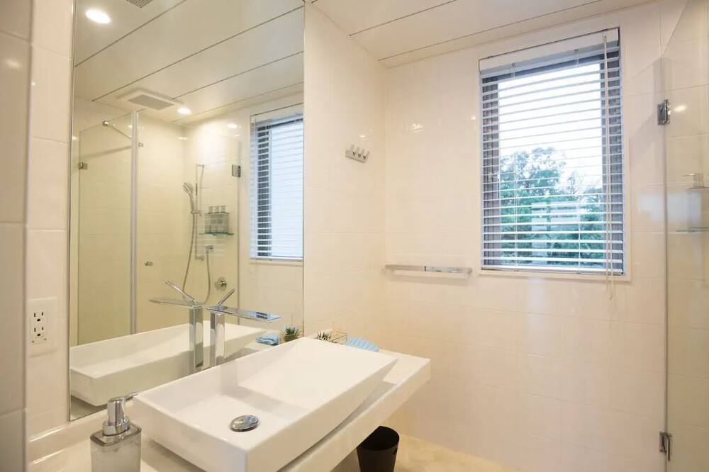 Photo of Bathroom in Yohena