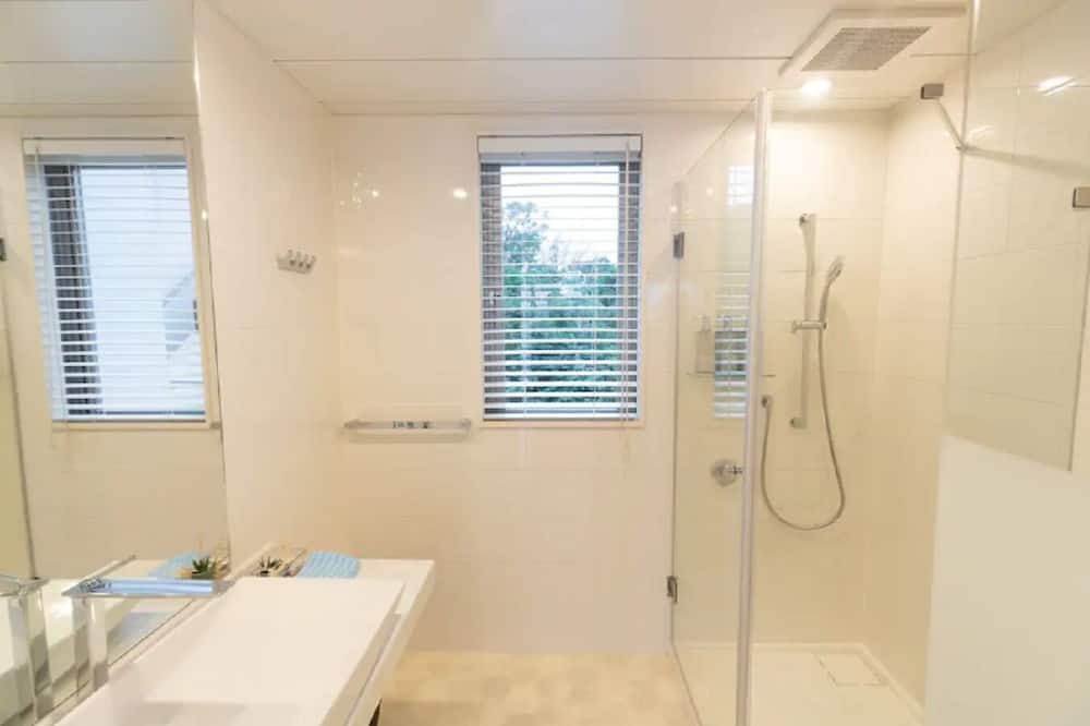 Photo of Bathroom in Yohena