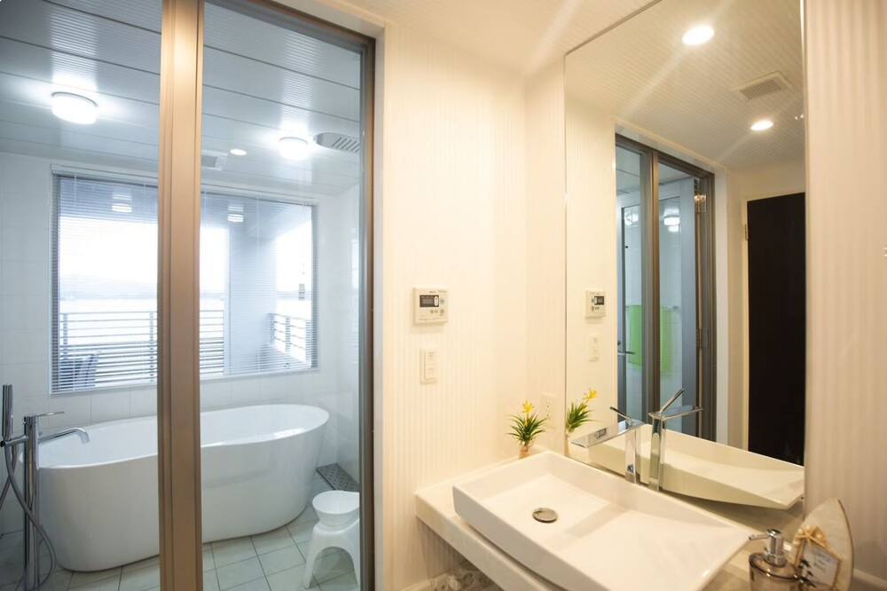 Photo of Bathroom in Yohena