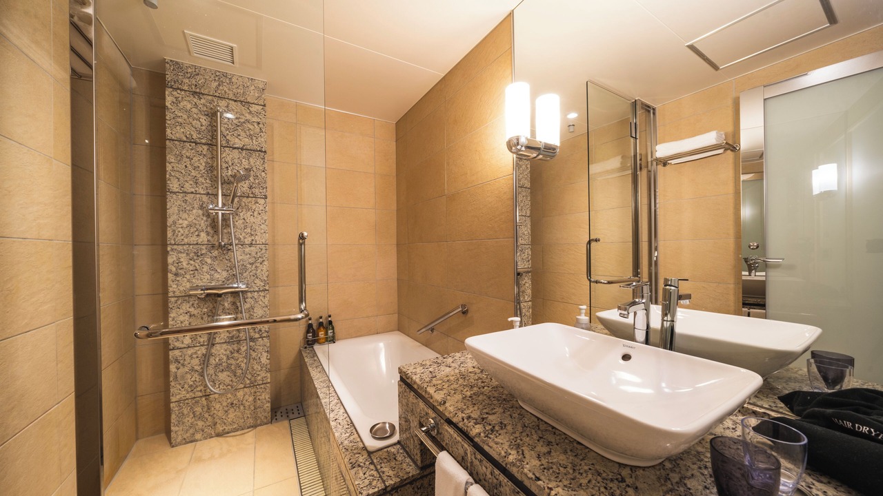 Photo of Bathroom in Korinbo