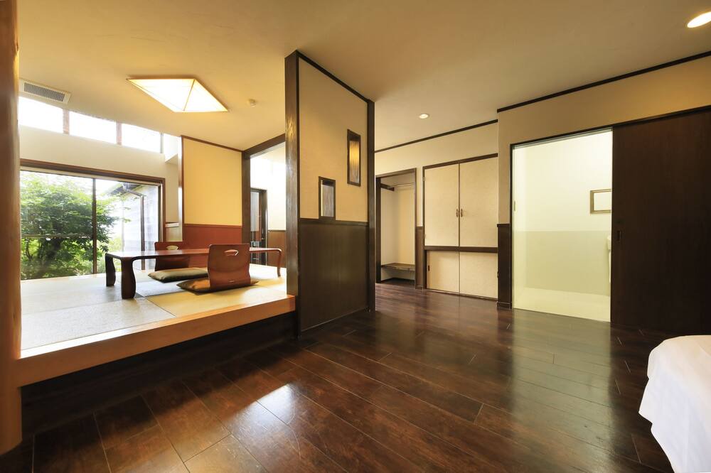 Photo of Patio Balcony in Shirahama