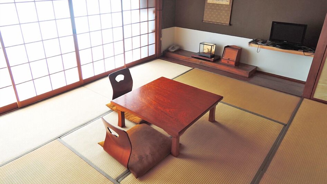 Photo of Others in Ono