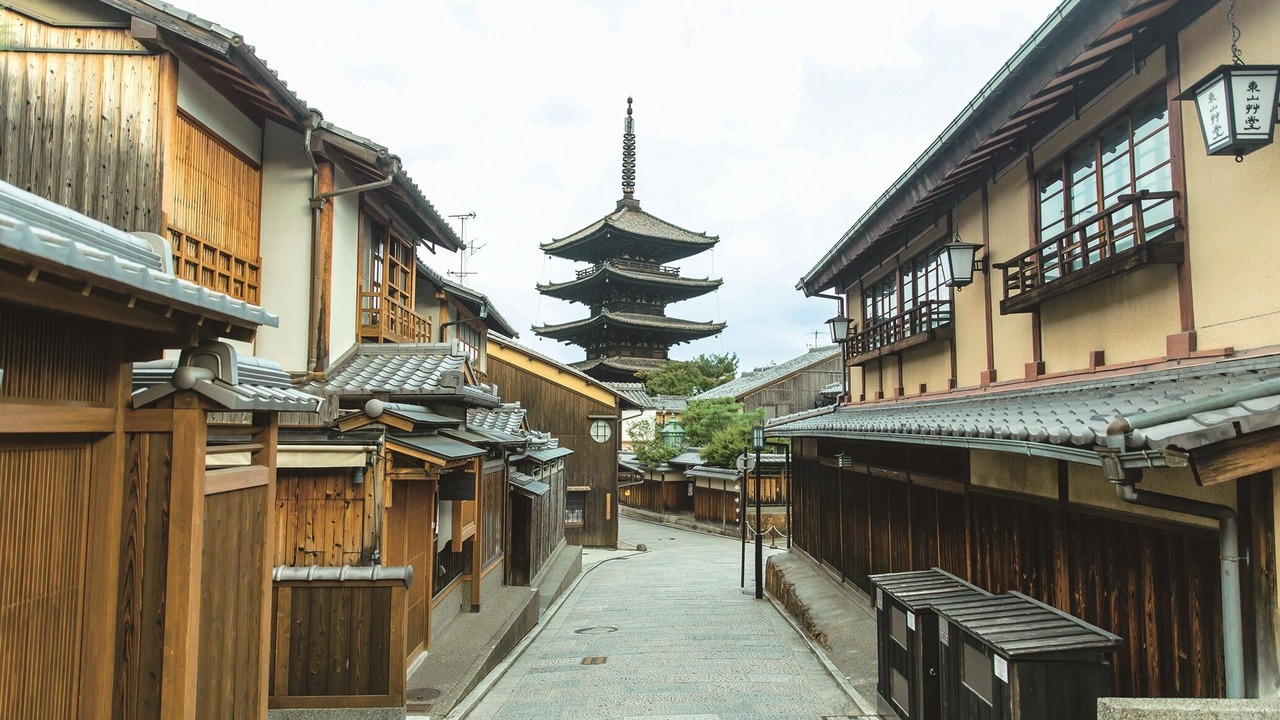 Photo of Others in Karasuma