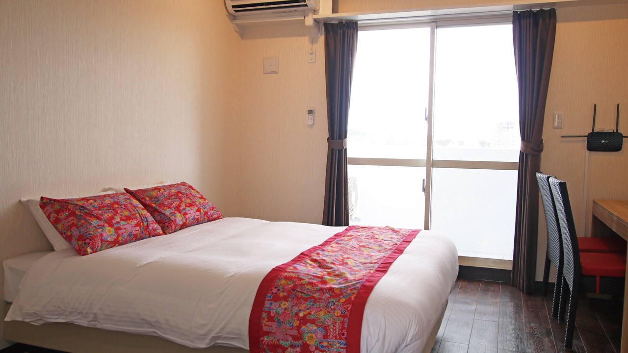Photo of Bedroom in Enobi