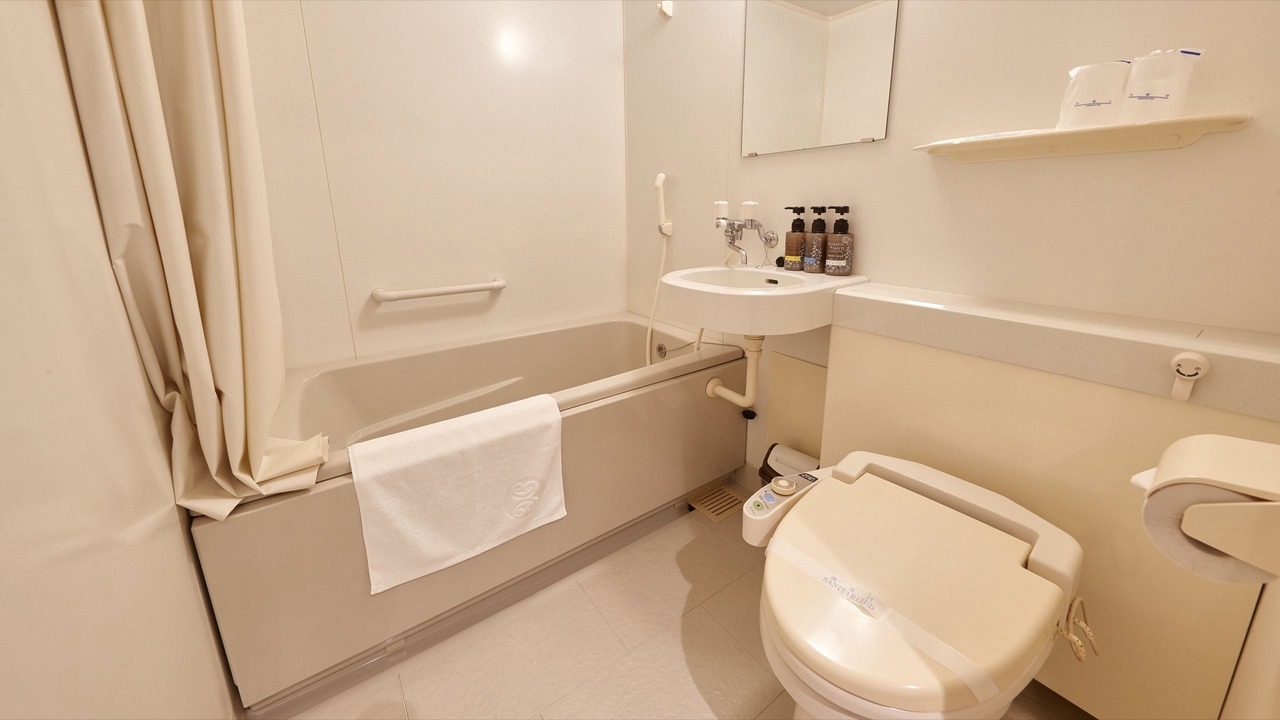 Photo of Bathroom in Onna