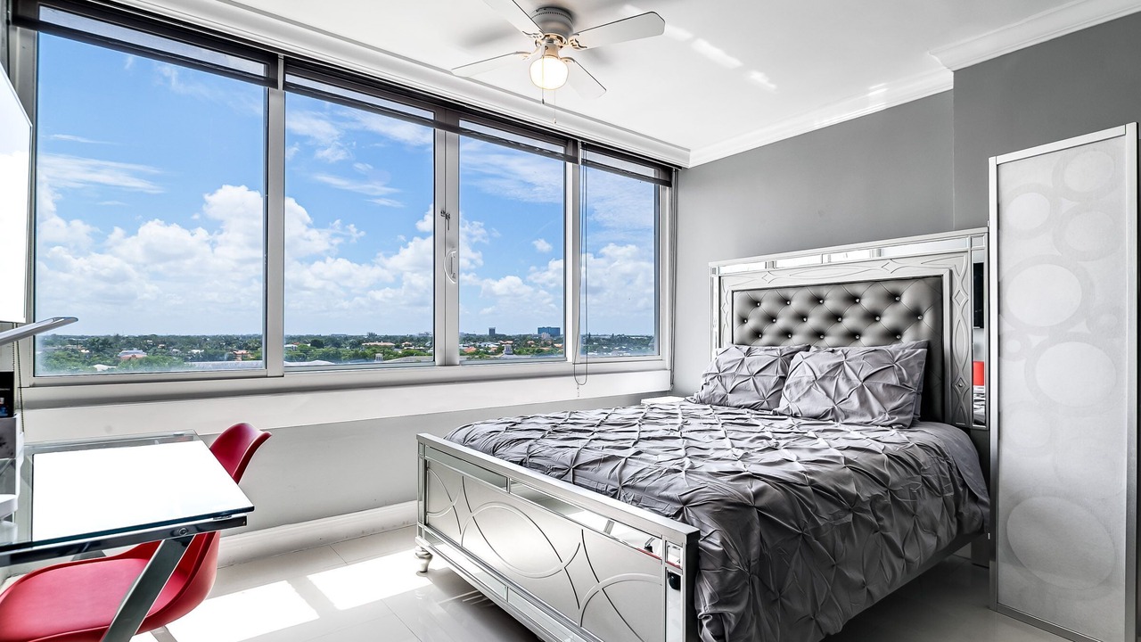Photo of Bedroom in Galt Mile