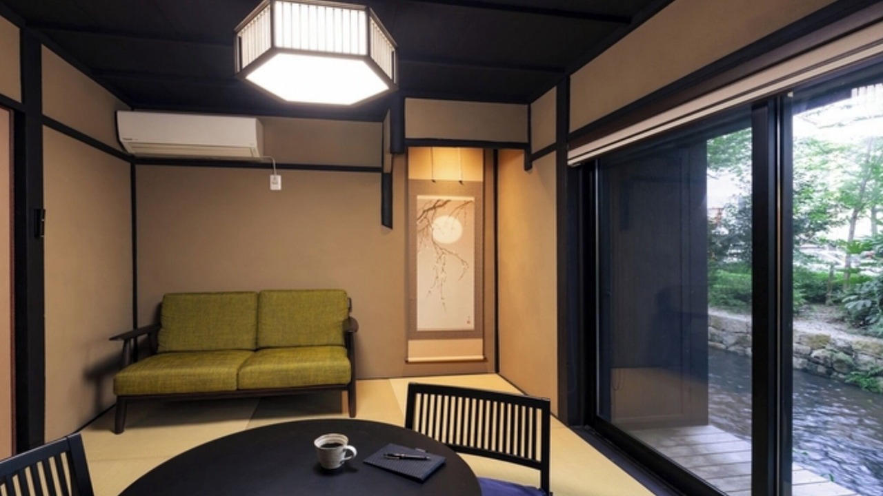 Photo of Others in Karasuma