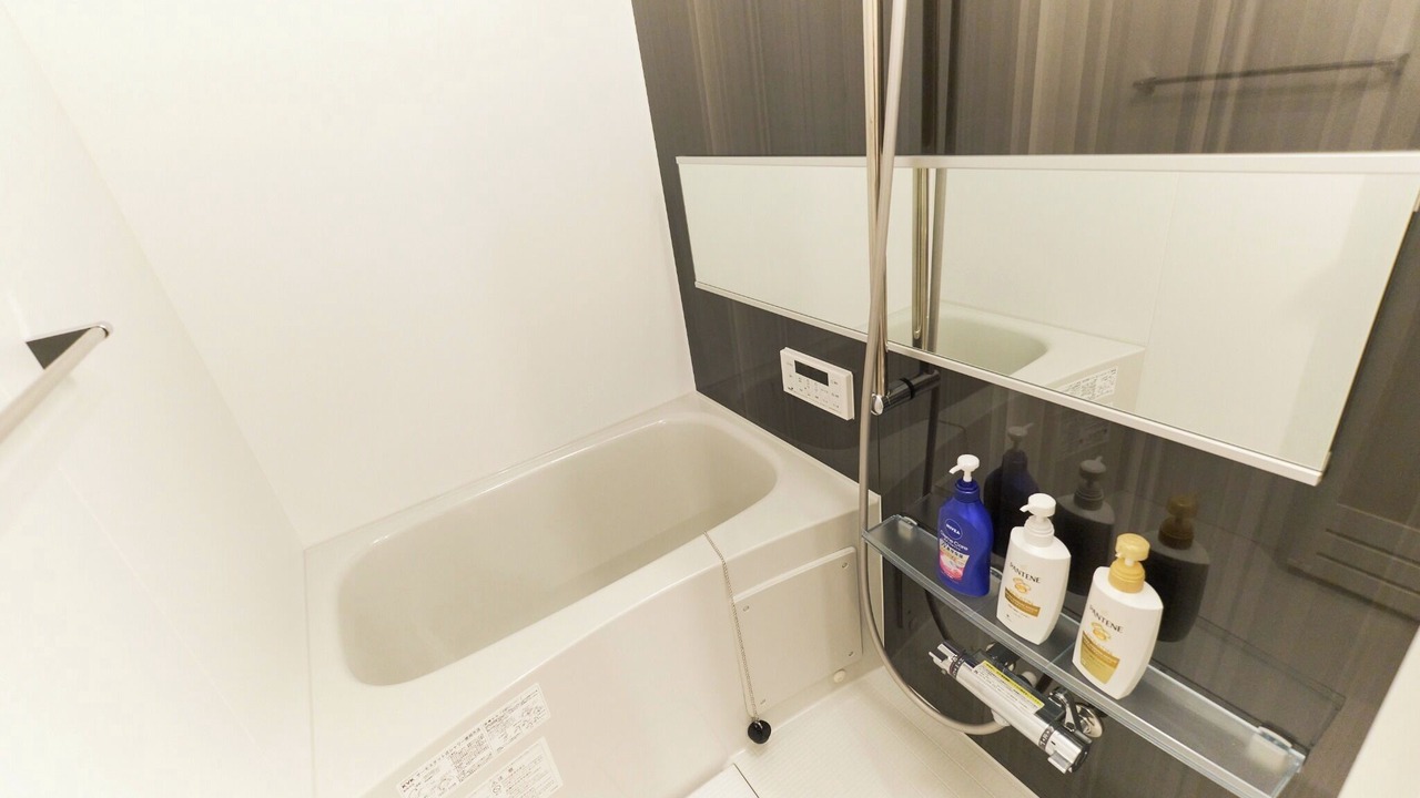 Photo of Bathroom in Kamiikebukuro