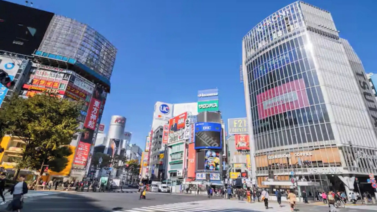 Photo of Others in Higashi