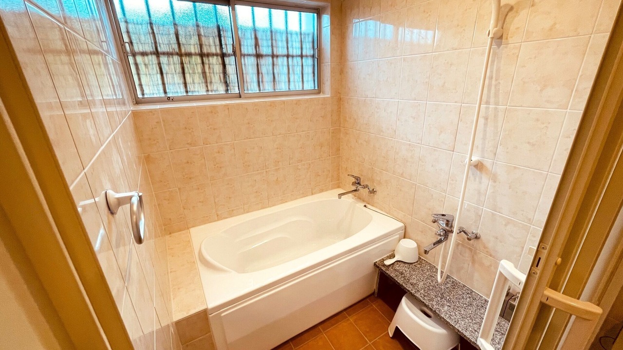 Photo of Bathroom in Kakazu