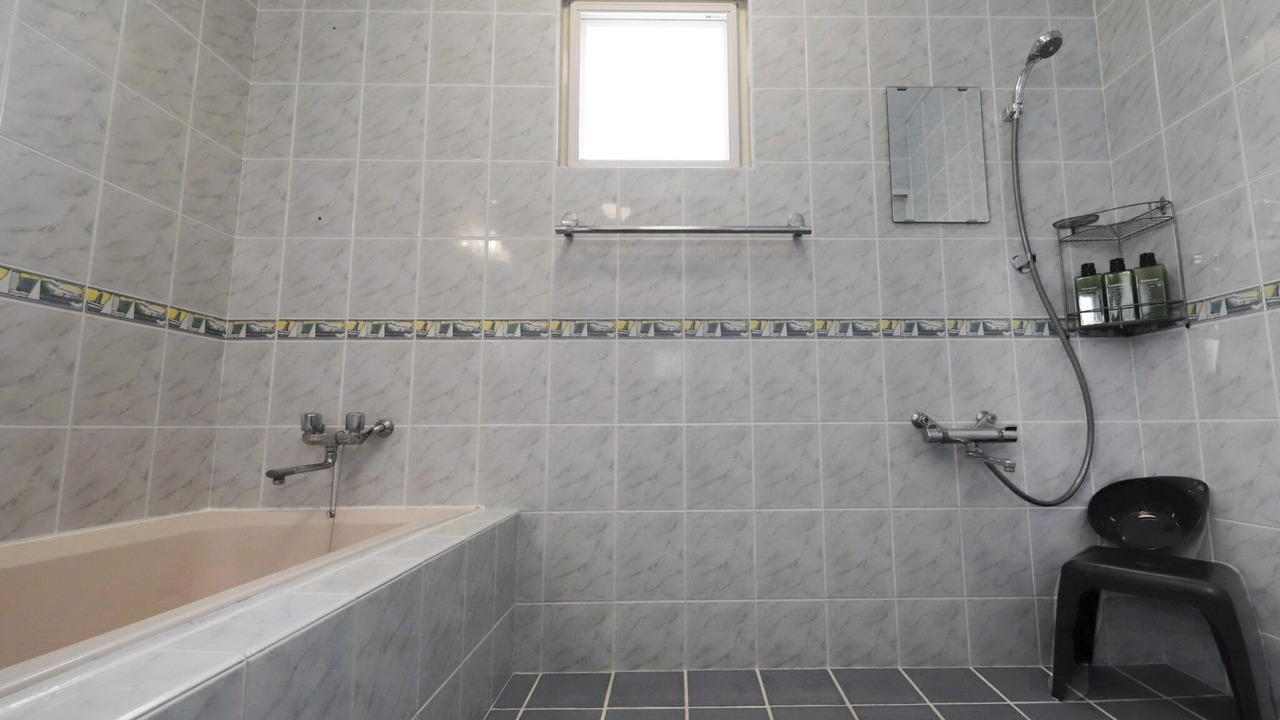 Photo of Bathroom in Kin