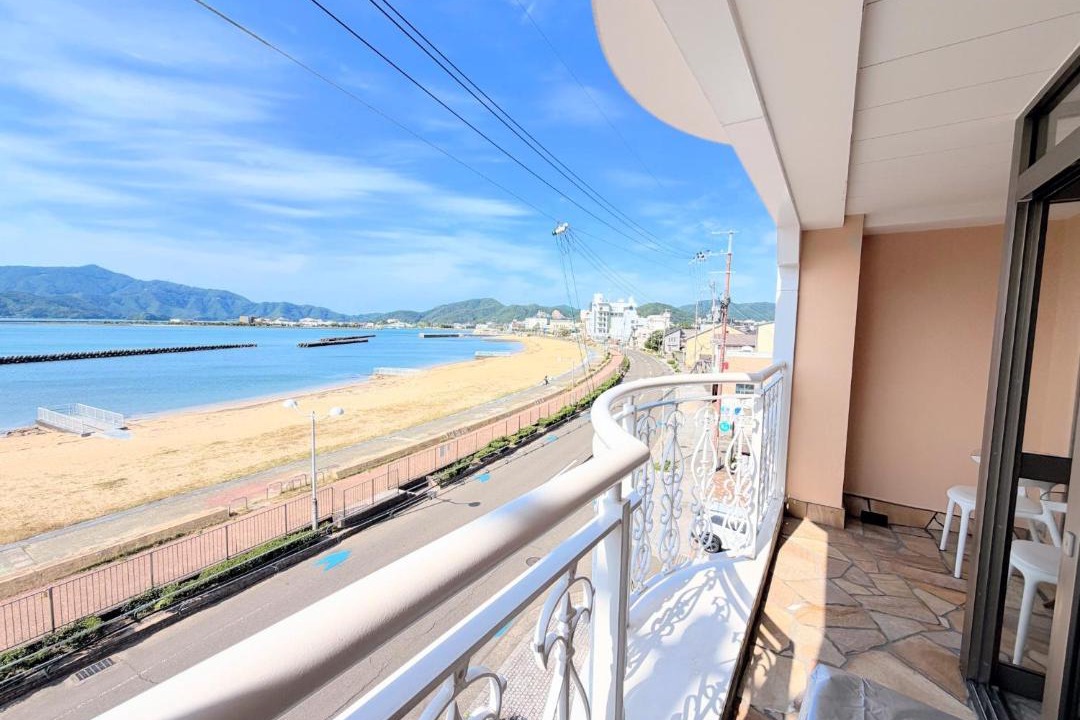 Photo of Patio Balcony in Obama