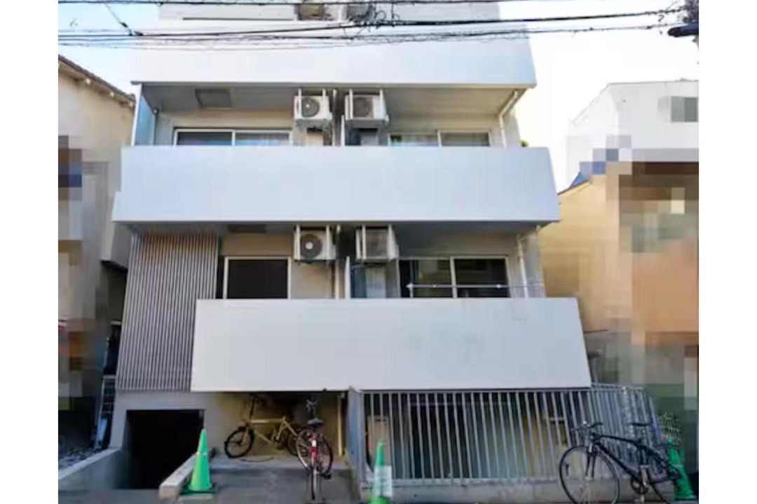 Photo of Others in Higashi