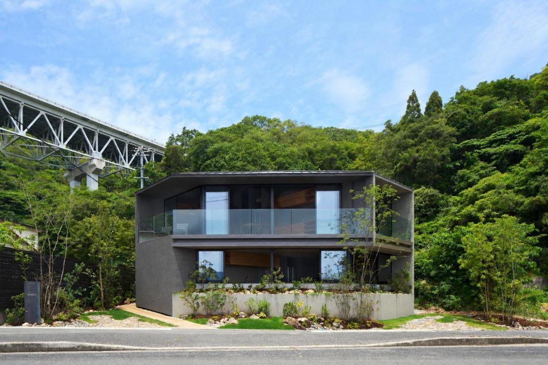 Photo of Others in Enoura