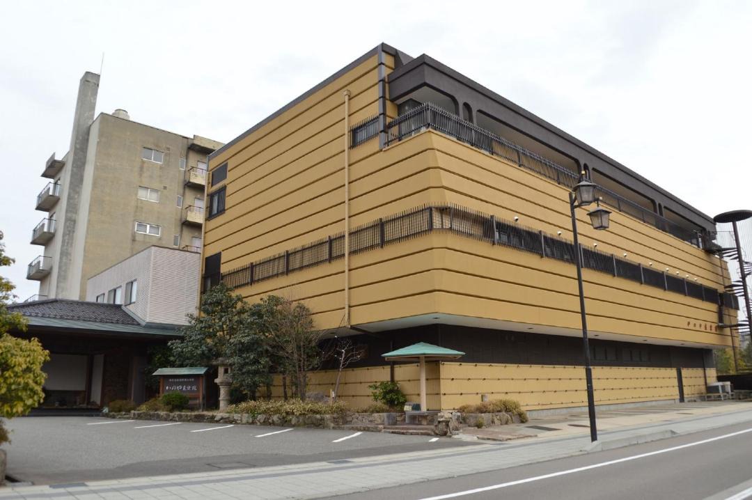 Photo of Buildings in Akahodani Onsen