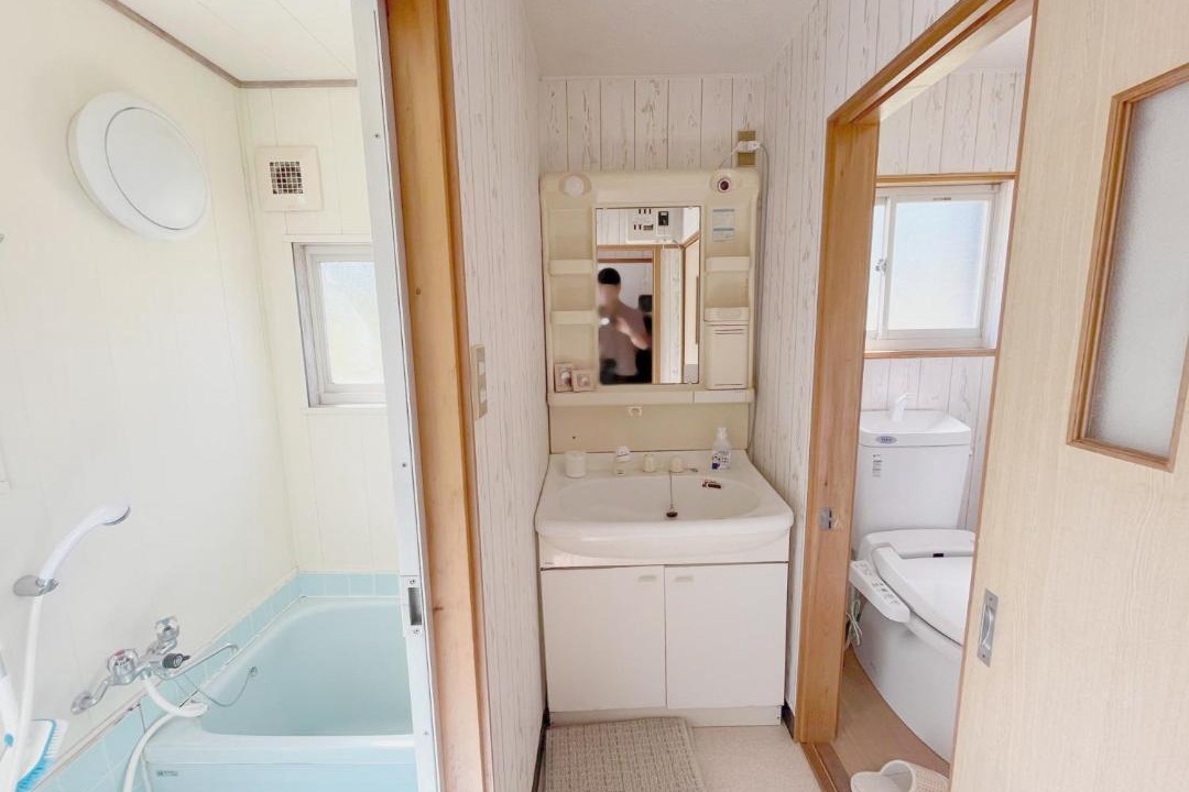 Photo of Bathroom in Shimojo