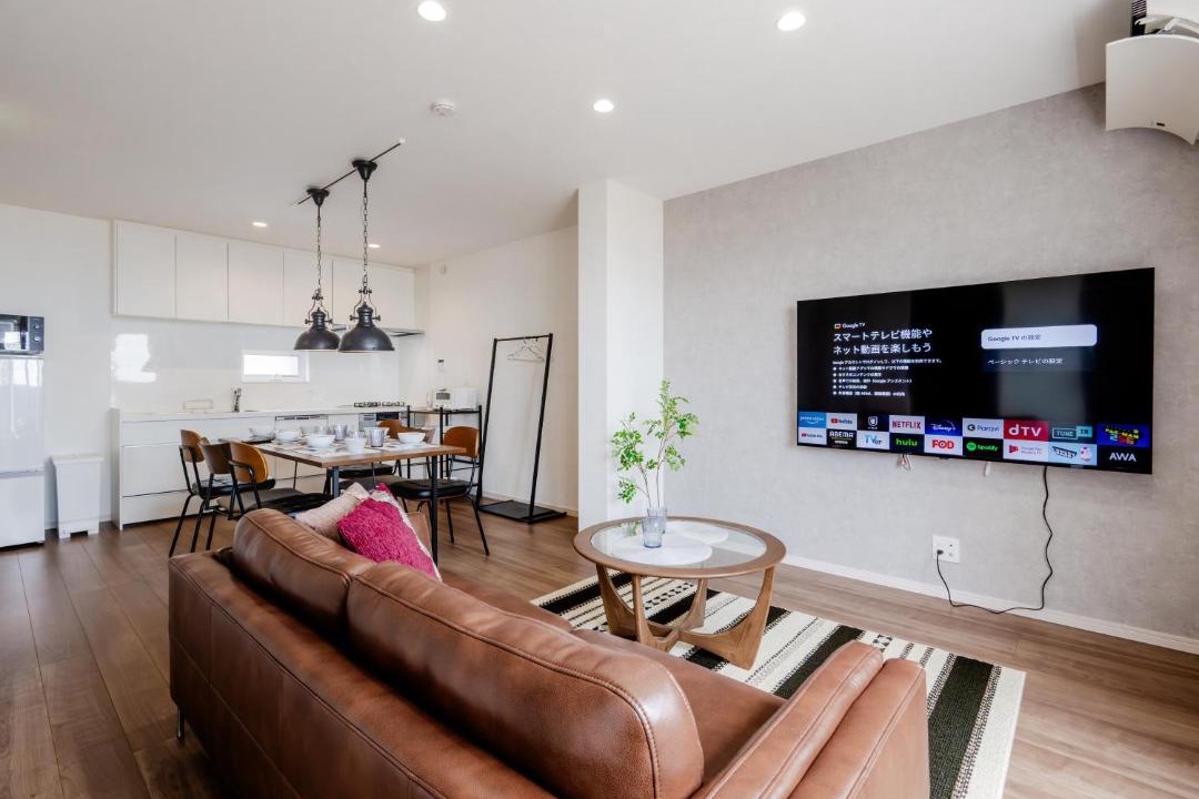 Photo of Livingroom in Suma Ward