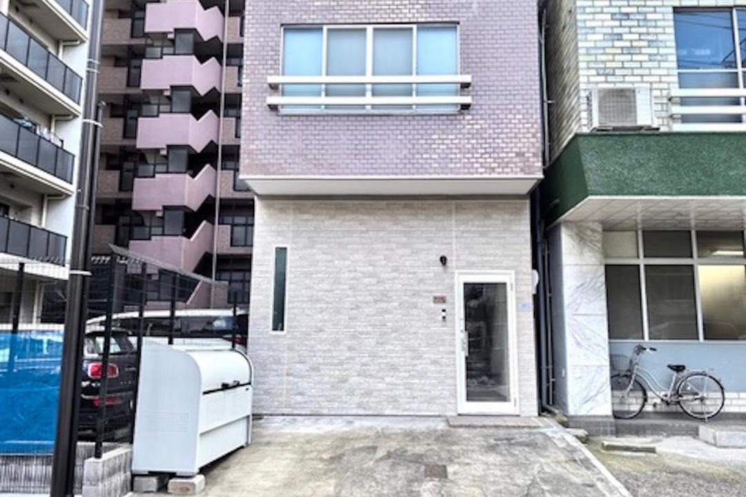 Photo of Buildings in Higashinippori
