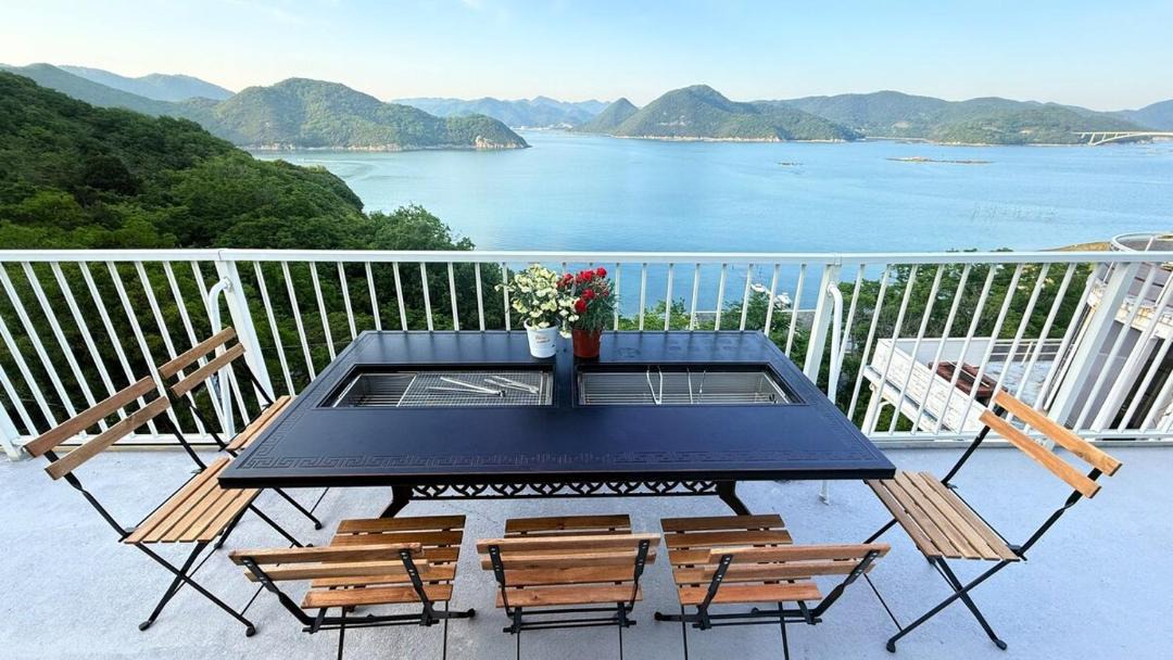 Photo of Patio Balcony in Hinasecho Hinase