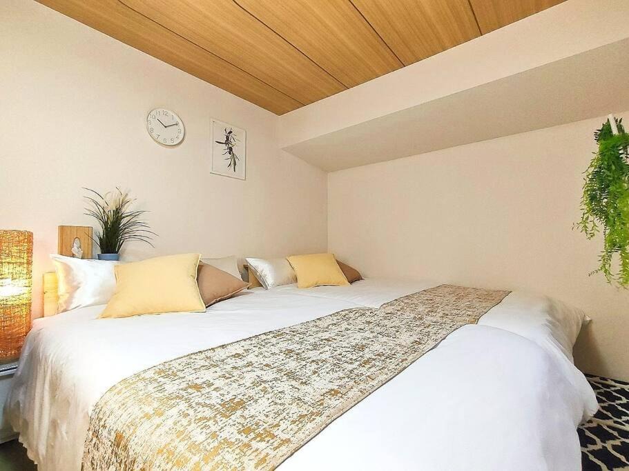 Photo of Bedroom in Minato