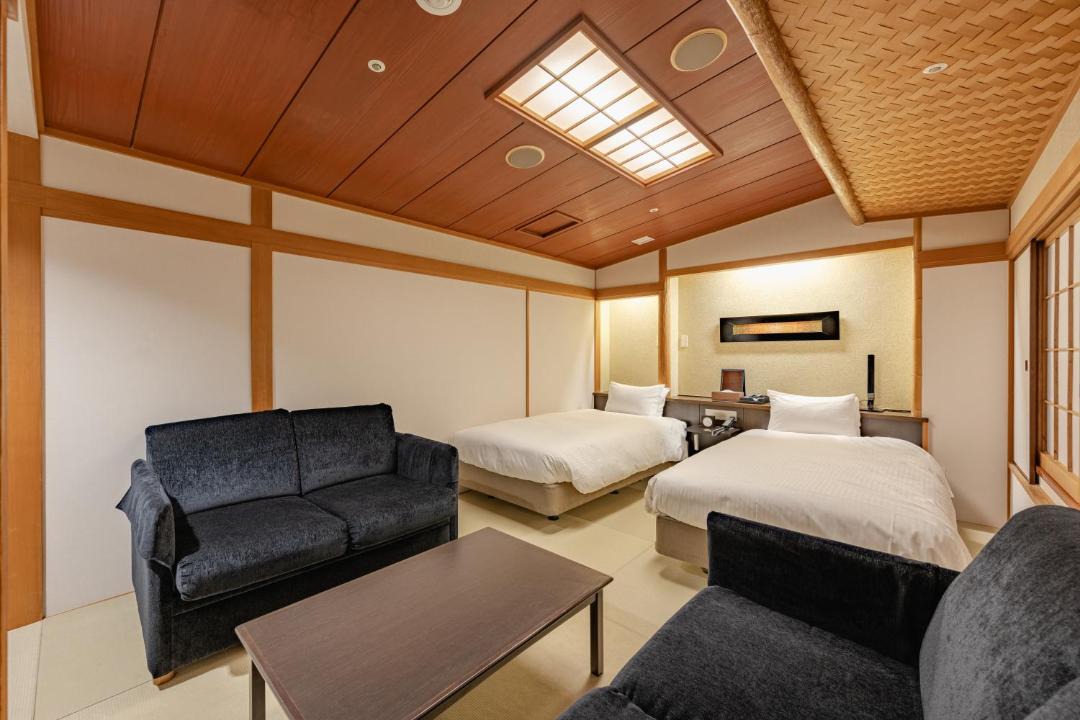 Photo of Others in Mejiro