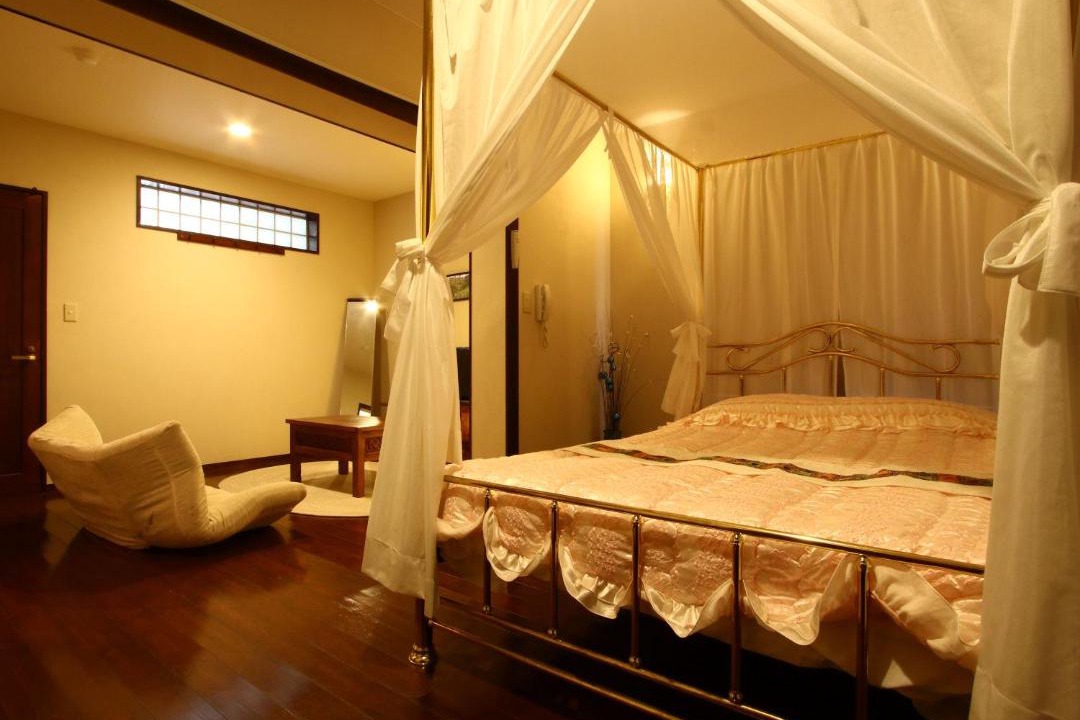 Photo of Bedroom in Toi
