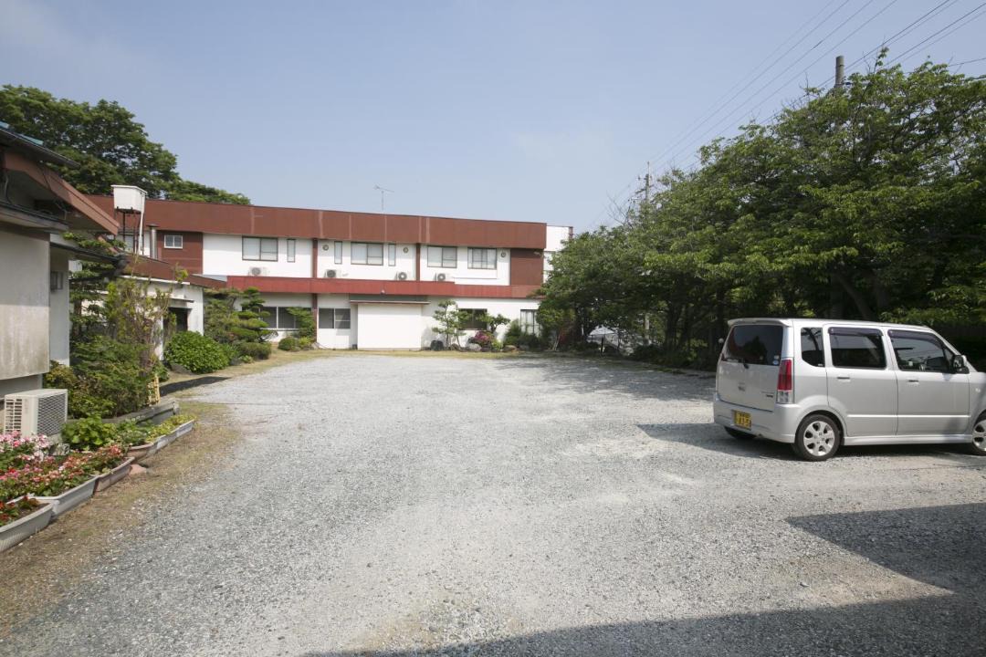 Photo of Buildings in Tahara