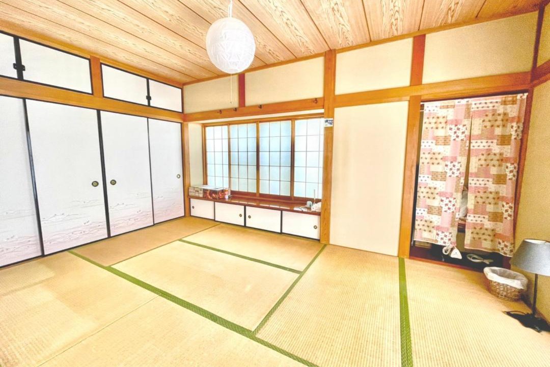 Photo of Others in Shirako